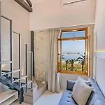 Mitos-suites Hotel *