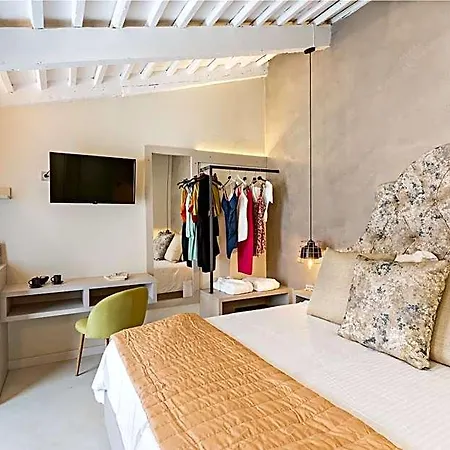 Mitos-suites Hotel