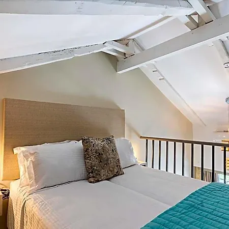 Mitos-suites Hotel *