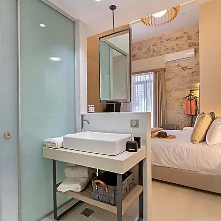 Hotel Mitos-suites